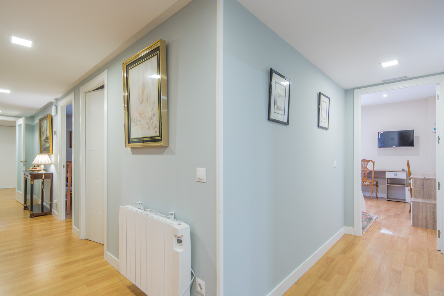 Alquiler de una luminosa habitación con terraza en calle Atocha