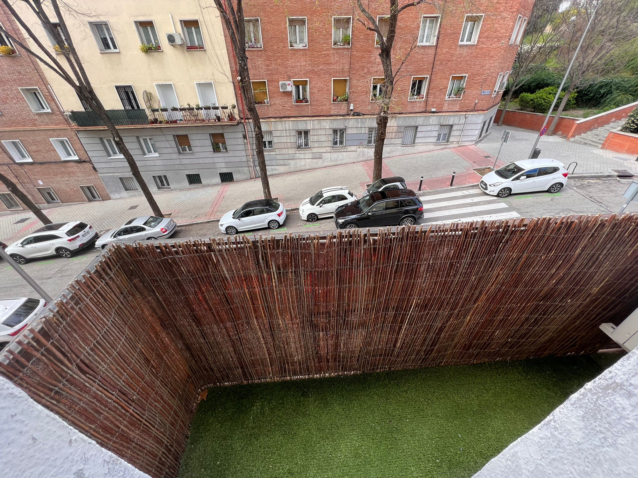 BeMadrid alquila un piso en calle Julián Gayarre