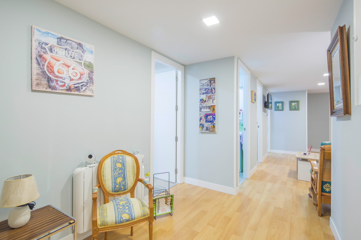 Amplia habitación con salón privado y terraza en calle Atocha # 3