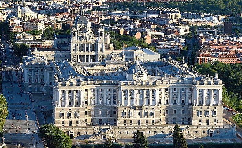 Explorando las Maravillas del Palacio Real de Madrid