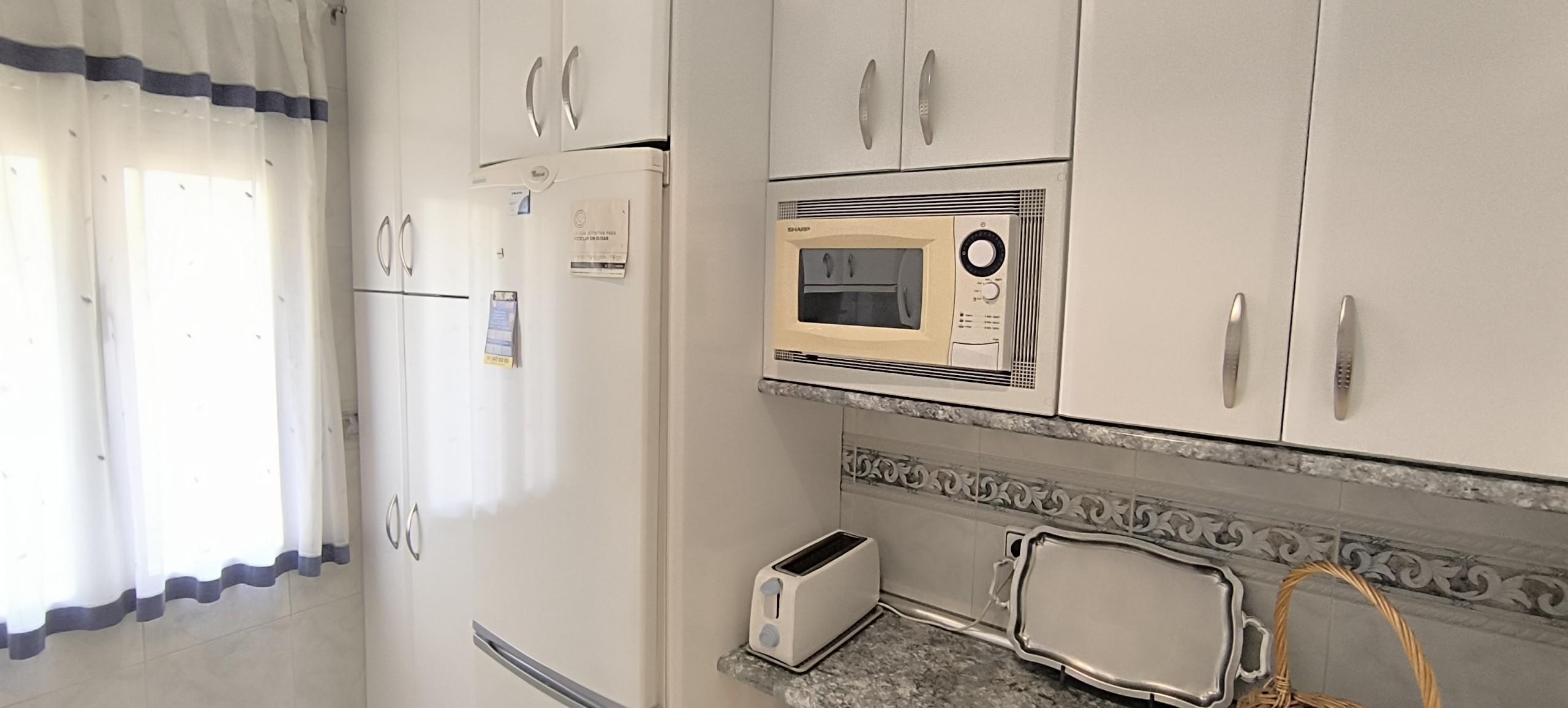 ¡PRECIOSO PISO AMPLIO, LUMINOSO Y MUY CÓMODO EN ALQUILER!