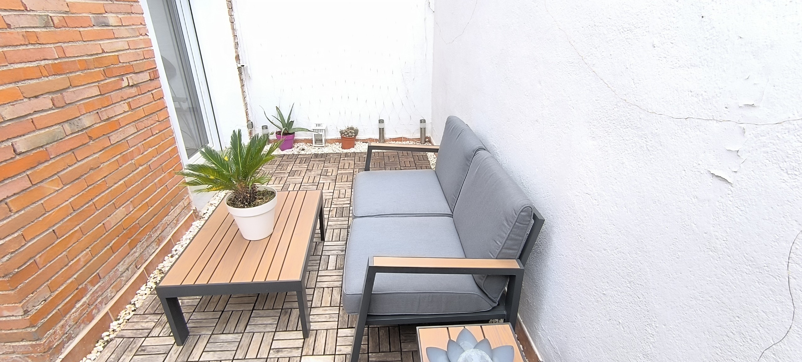 MODERNO PISO CON TERRAZA EN FELIPE MORA, VALDEACEDERAS