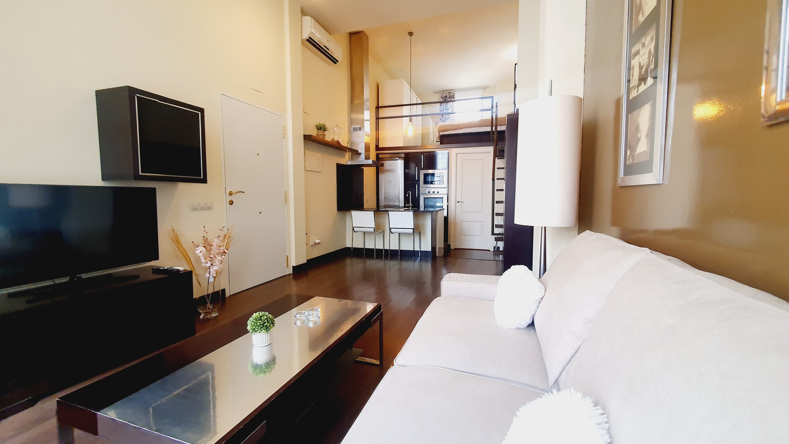 PRECIOSO ESTUDIO EN CEDROS, PLAZA DE CASTILLA