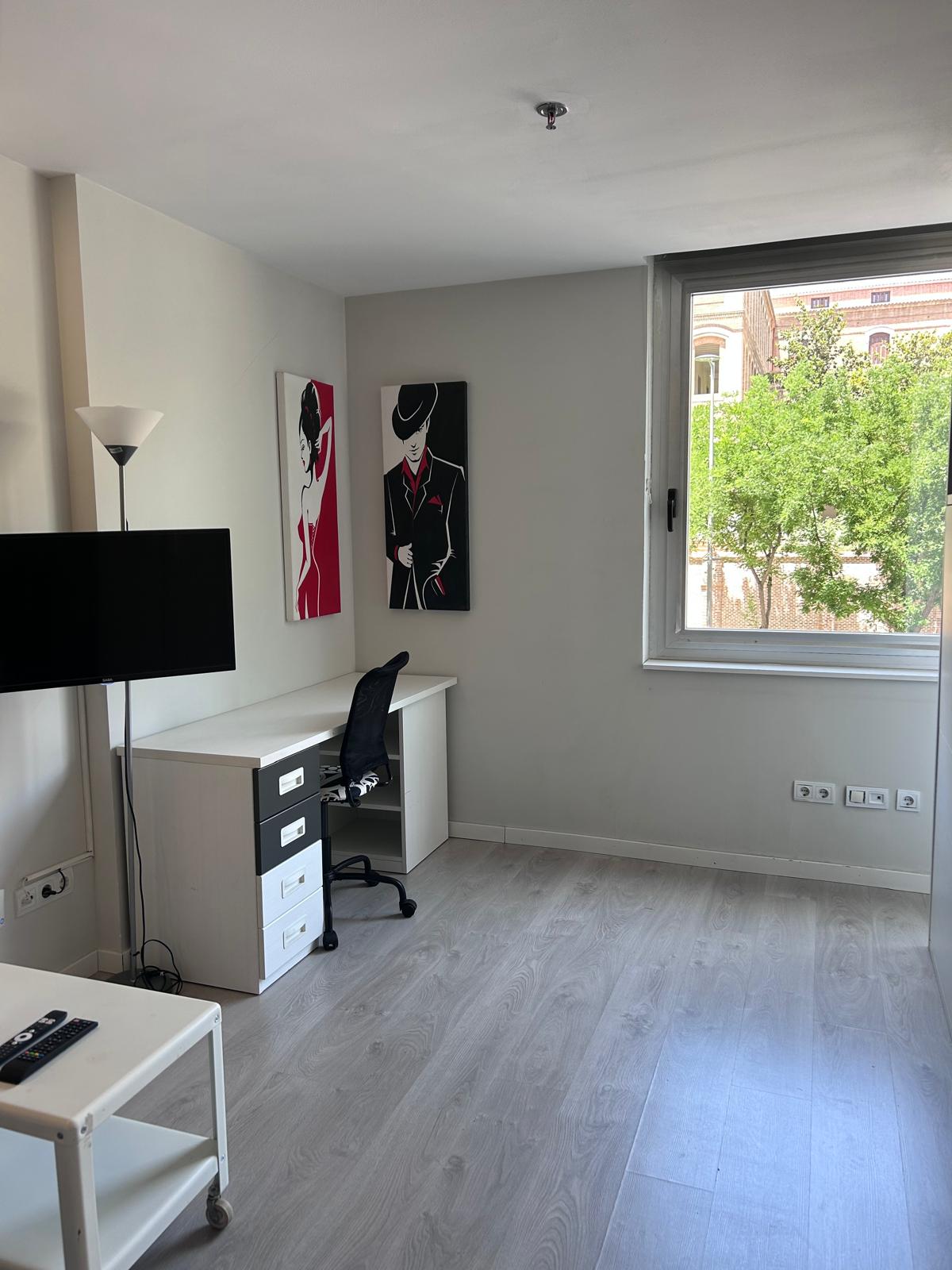 BONITO ESTUDIO EN LA CALLE ALMAGRO, CHAMBERÍ