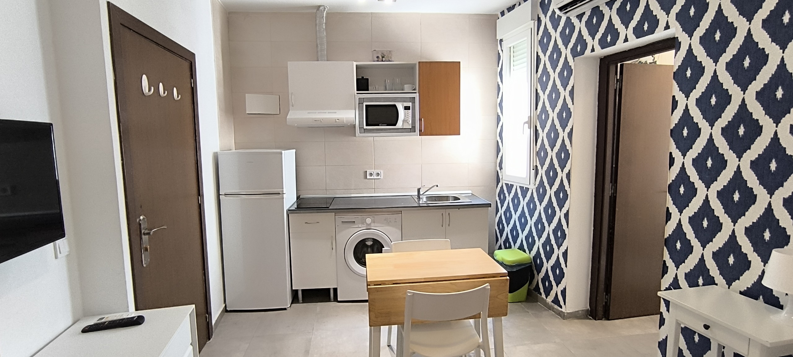 BONITO ESTUDIO EN CALLE BARCELONA, EN EL CENTRO DE MADRID