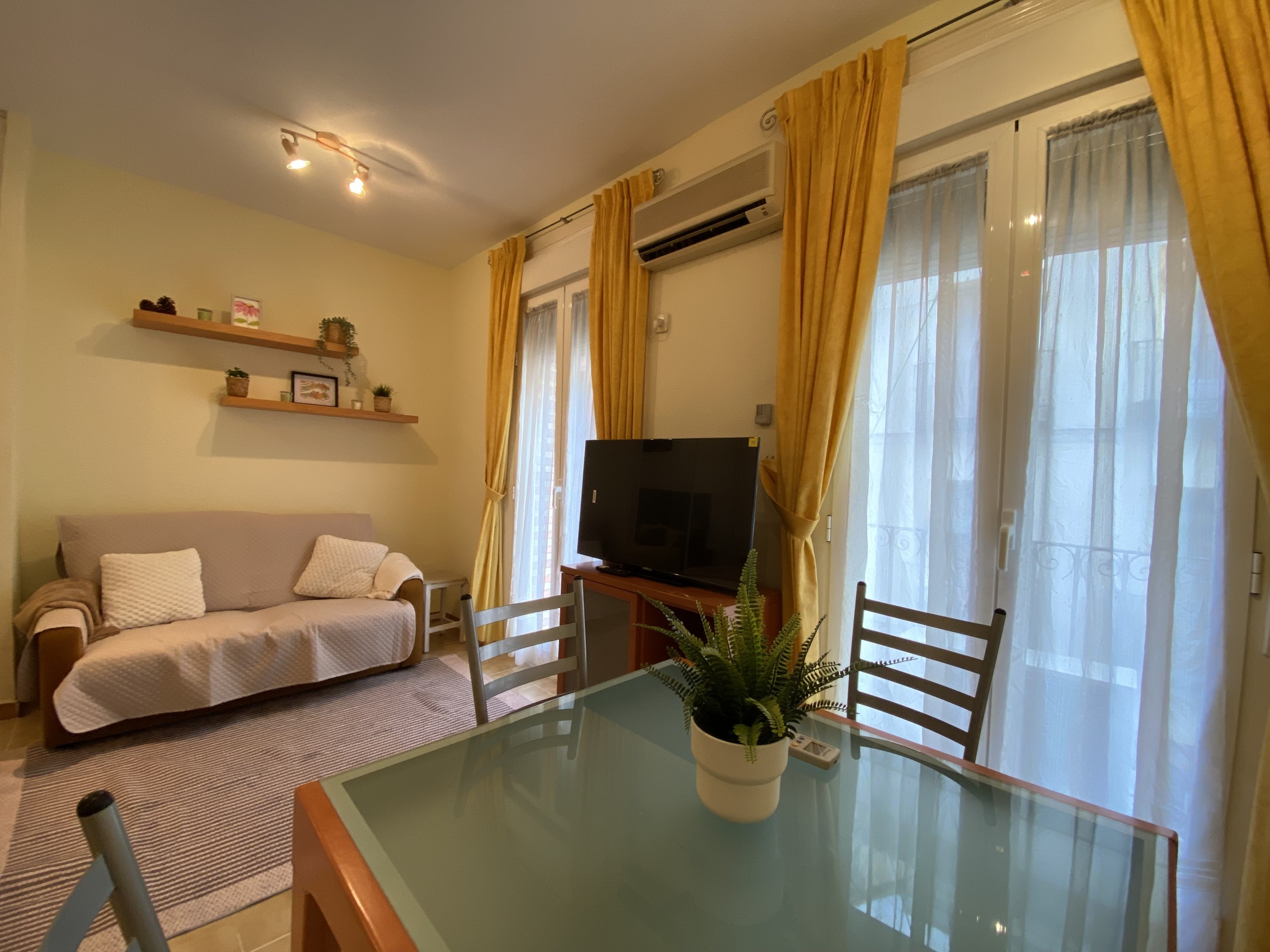ESTUDIO EN ALQUILER CALLE OLIVAR