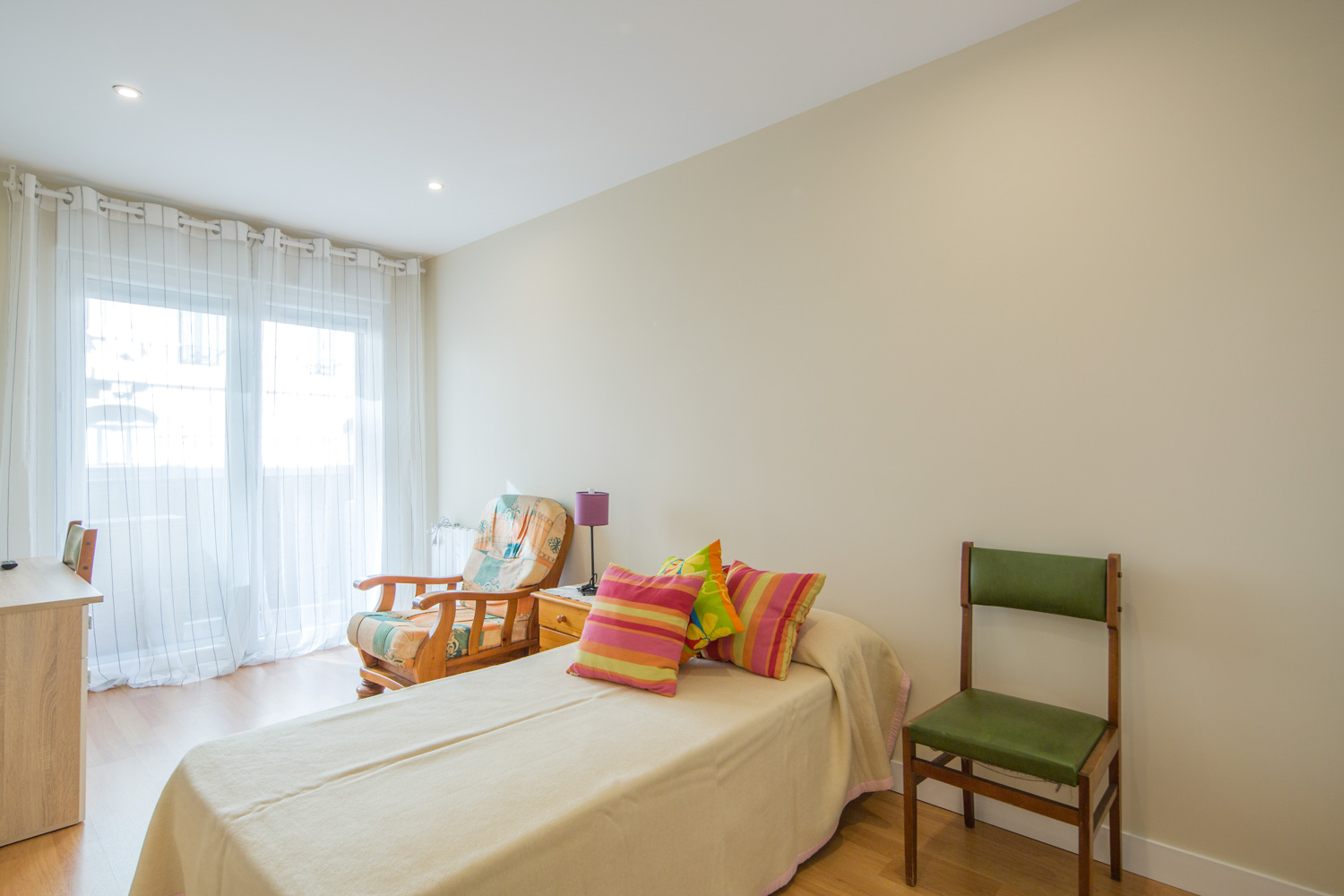 Habitación privada en alquiler con terraza en calle Atocha