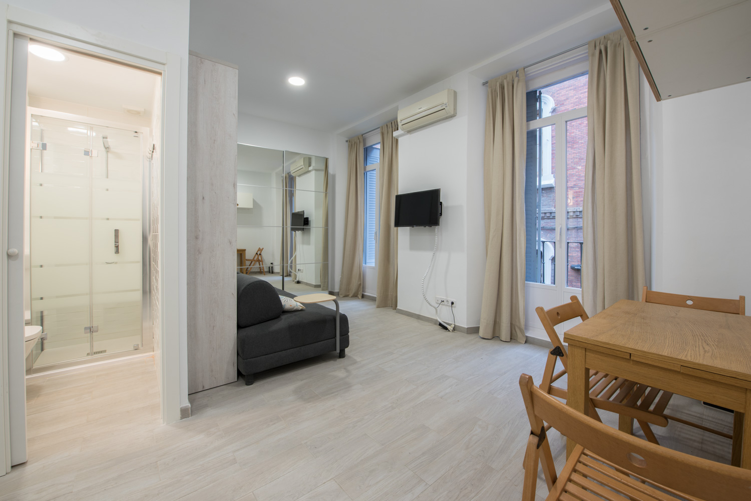 Alquiler de estudio en Malasaña, calle Ballesta