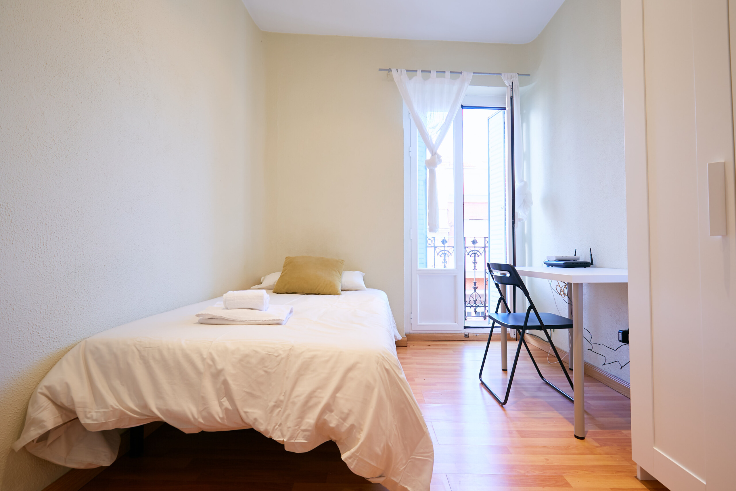 Alquiler de habitación en calle de Martín de los Heros